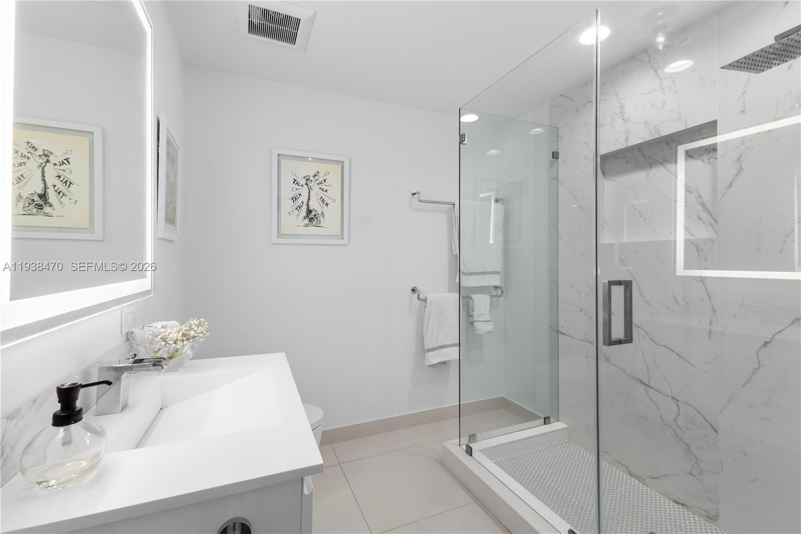 NORTH SHORE CREST - Residential