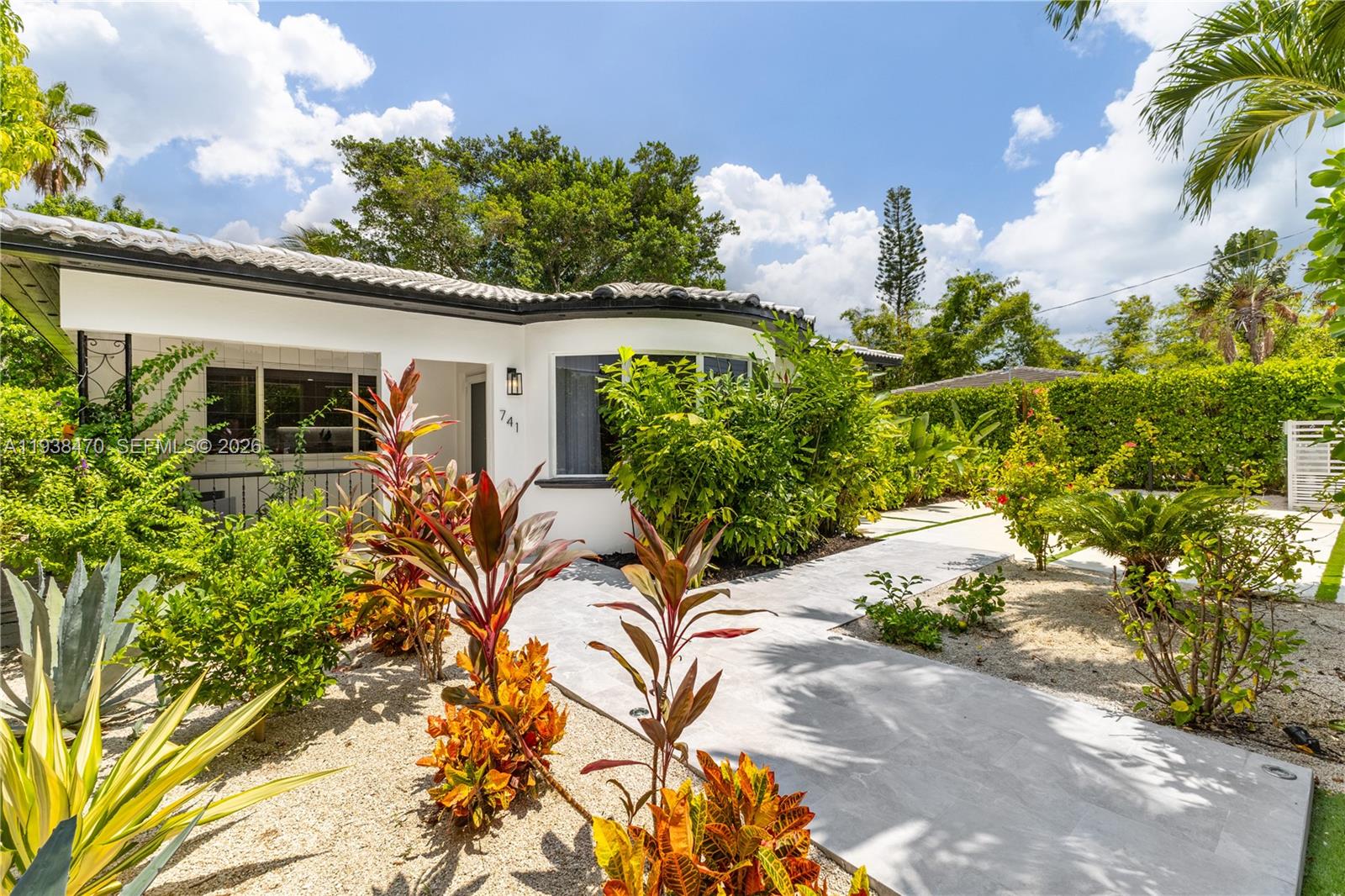 NORTH SHORE CREST - Residential