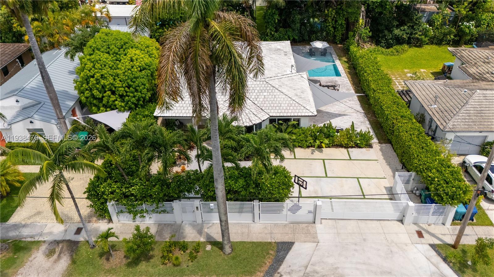 NORTH SHORE CREST - Residential