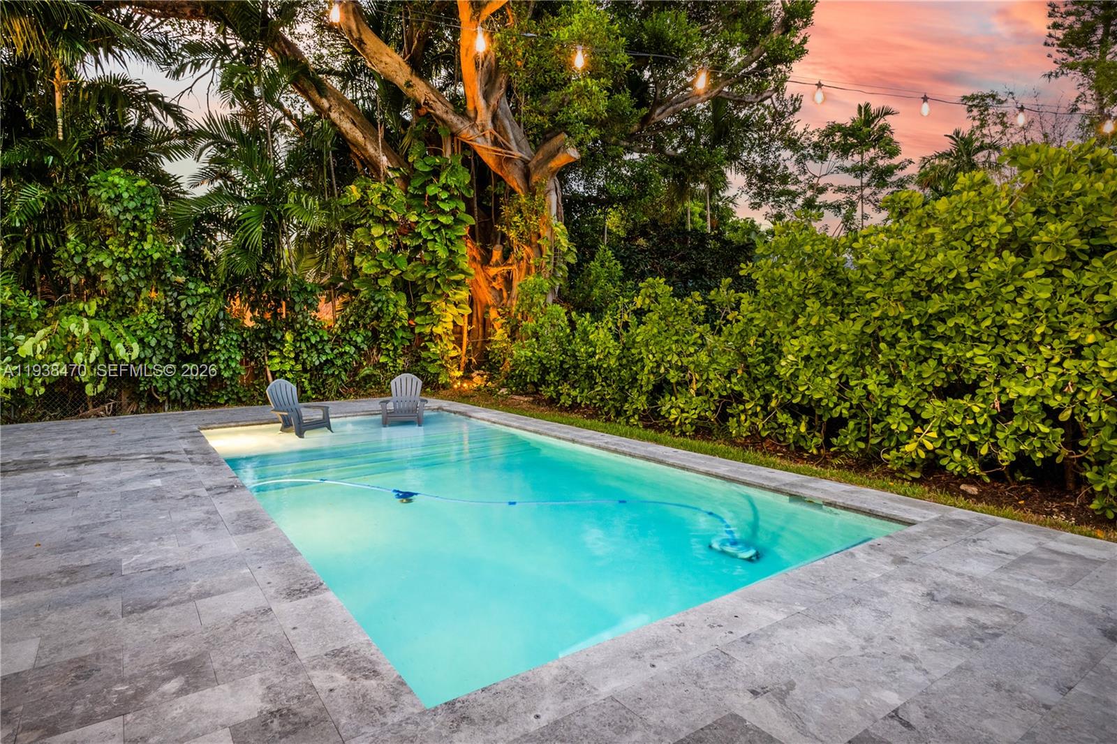 NORTH SHORE CREST - Residential