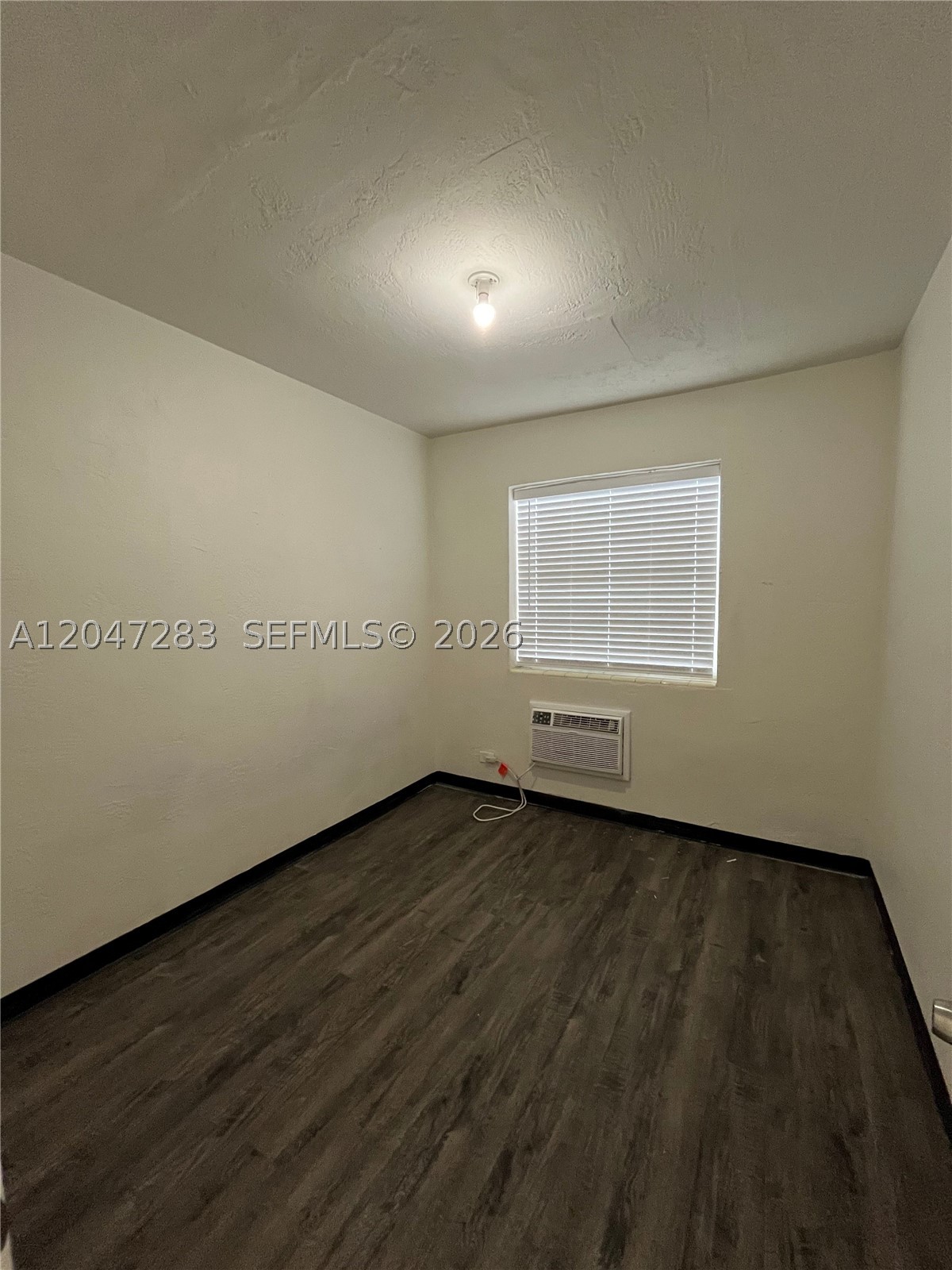 MIAMI NORTH - Residential