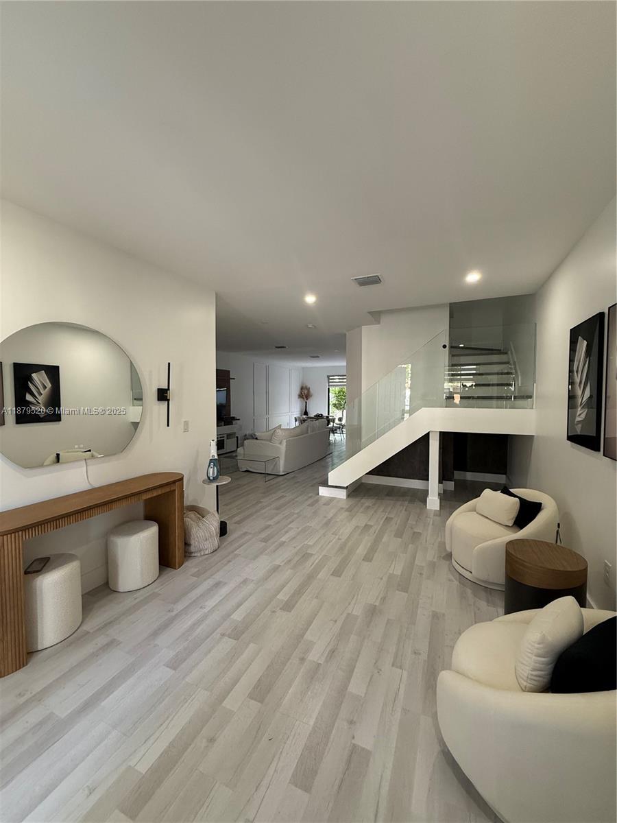 4 bedrooms, 2.5 baths, now fully remodeled with a complete full bath added downstairs. Modern updates throughout, move-in ready! Enjoy the prime location with a spa-style clubhouse, kids’ water play area, and nearby parks. Perfect for families seeking comfort and convenience.


Rapid approval, if all documents are correct.