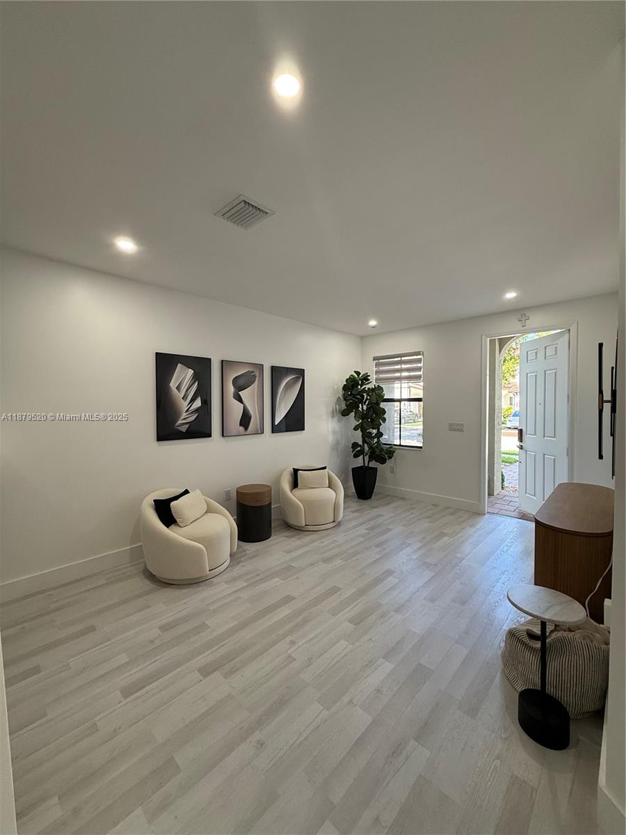 AQUABELLA SECTION ONE - Residential Lease