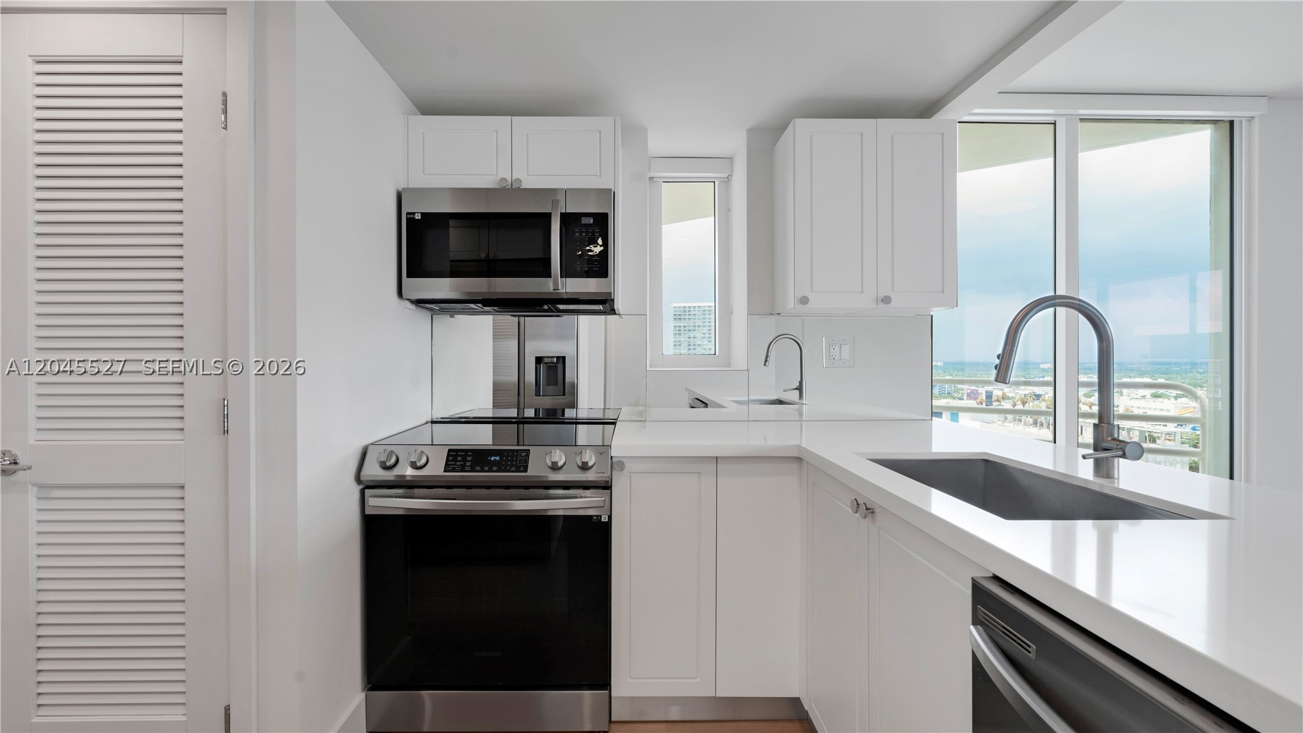 The Hamilton - Residential Lease