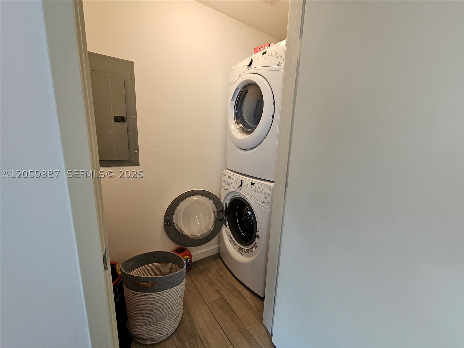 NINE AT MARY BRICKELL VIL - Residential