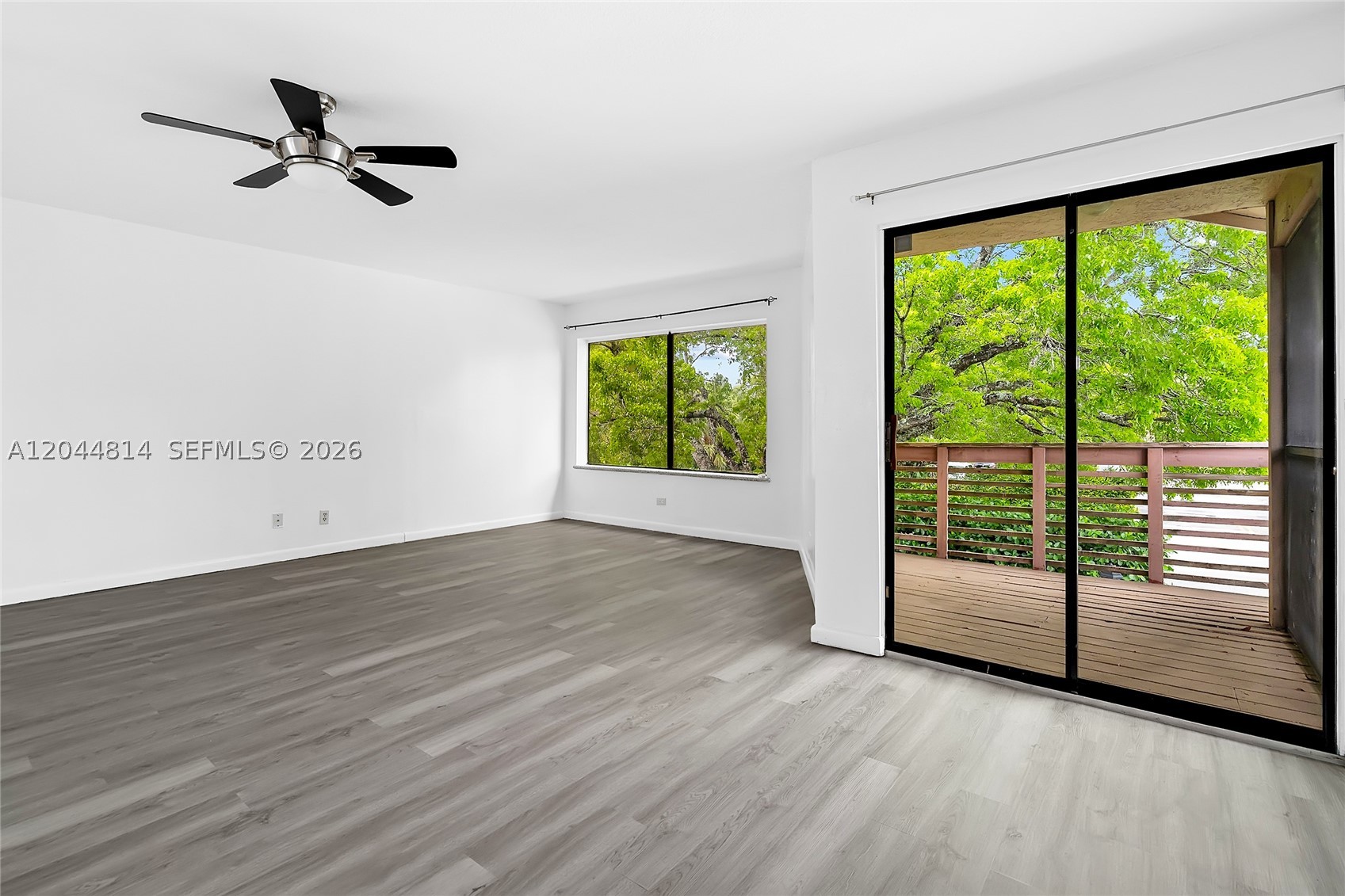 MAPLEWOOD TOWNHOUSES COND - Residential Lease