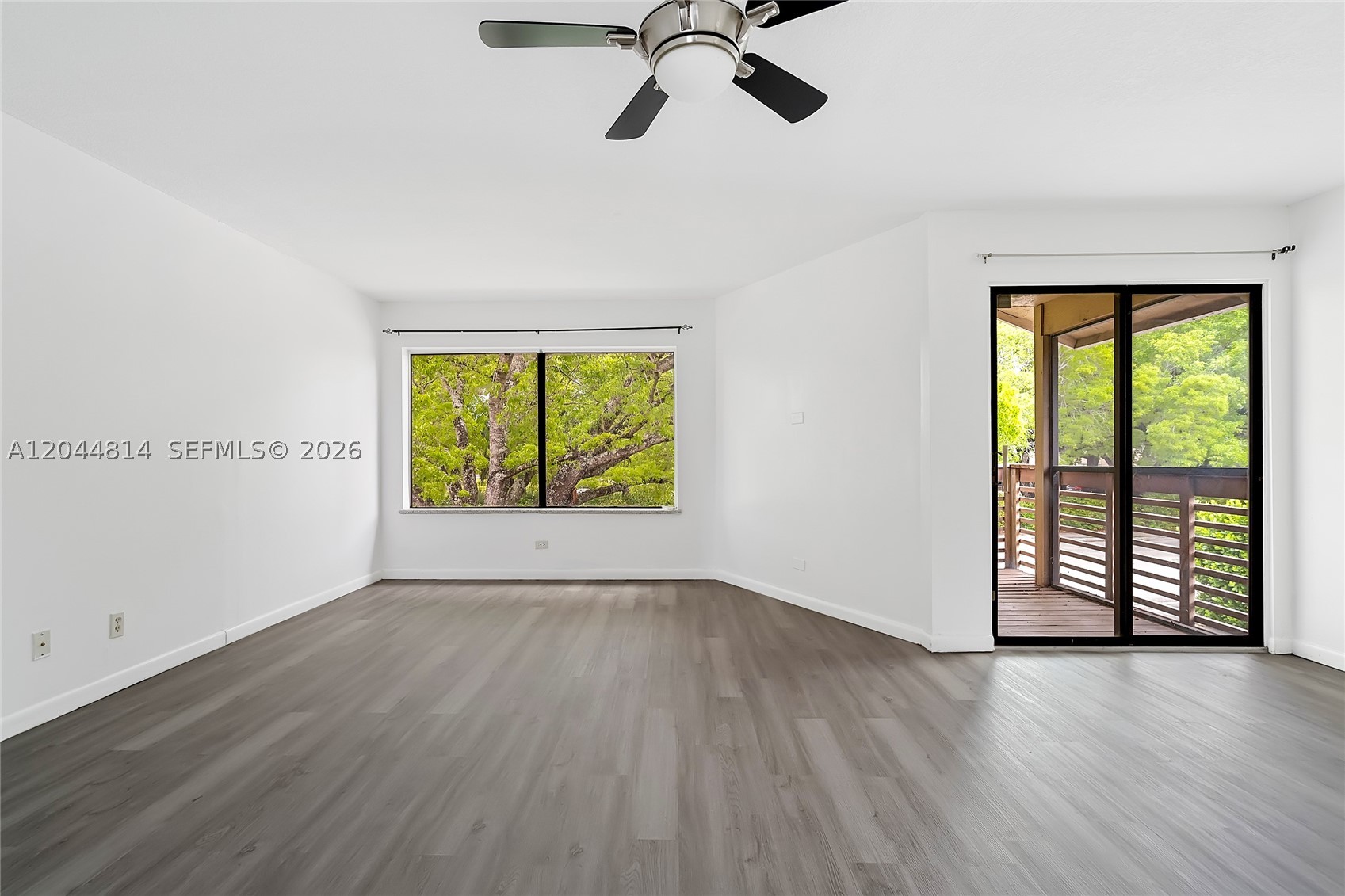 MAPLEWOOD TOWNHOUSES COND - Residential Lease
