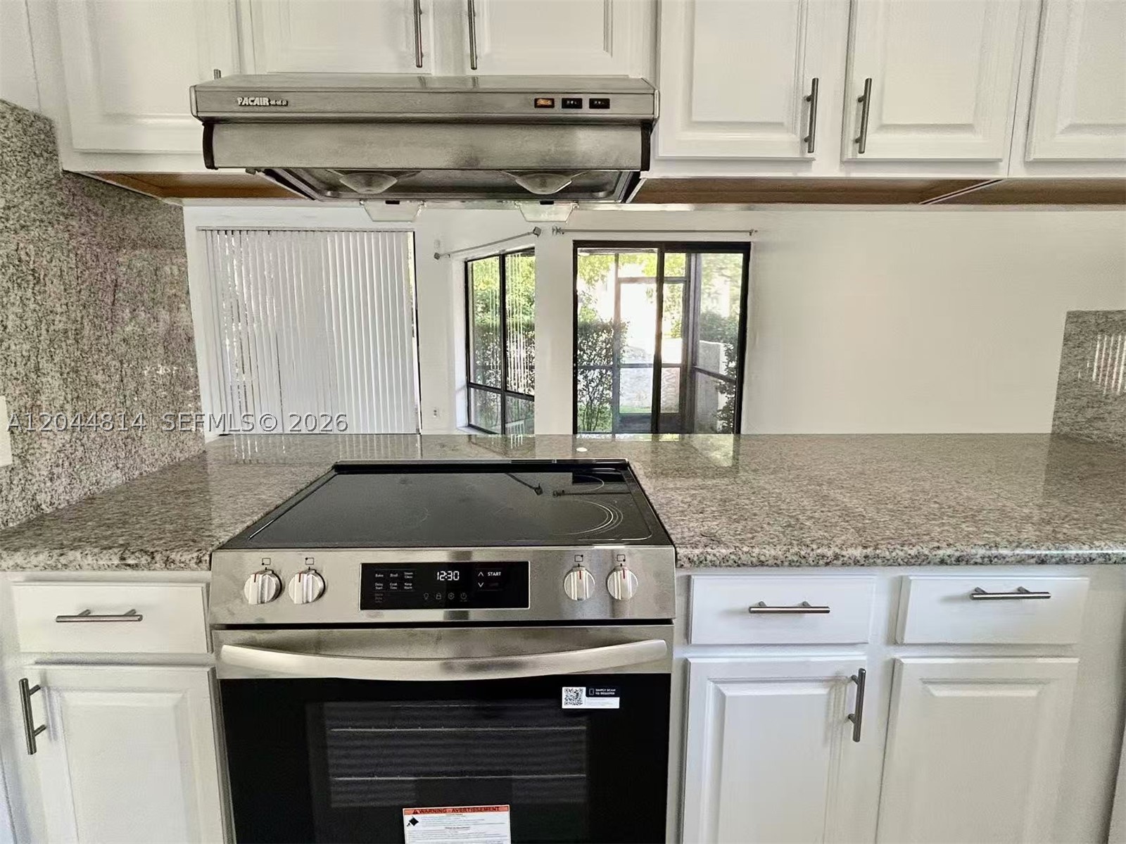 MAPLEWOOD TOWNHOUSES COND - Residential Lease