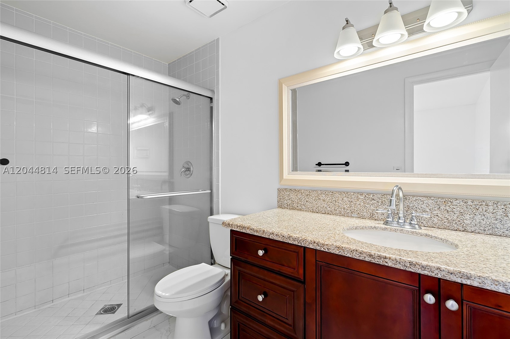 MAPLEWOOD TOWNHOUSES COND - Residential Lease