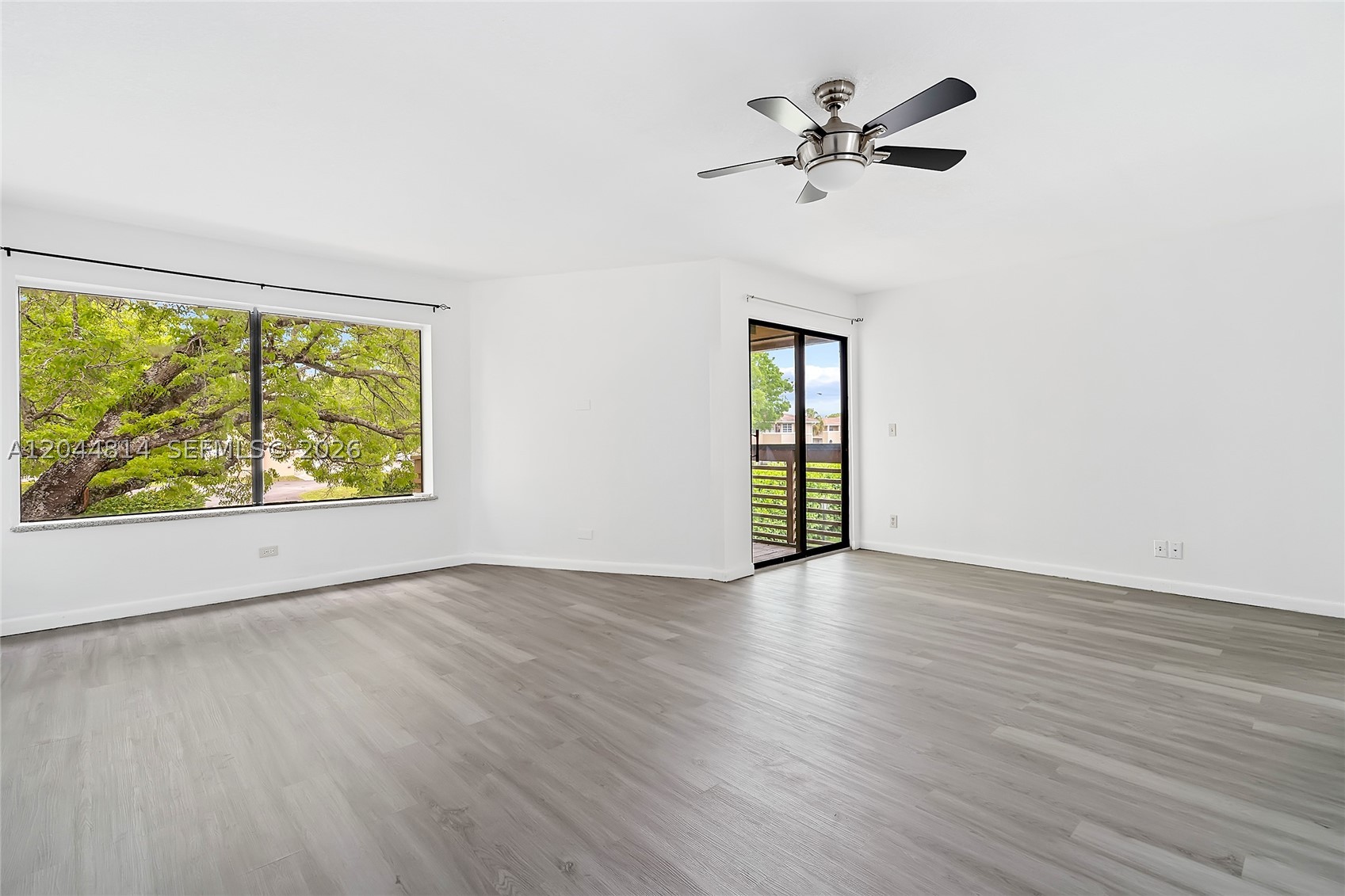 MAPLEWOOD TOWNHOUSES COND - Residential Lease