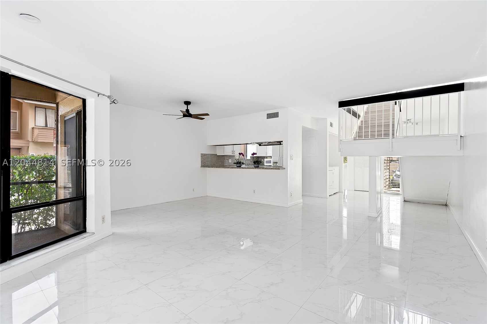 MAPLEWOOD TOWNHOUSES COND - Residential Lease