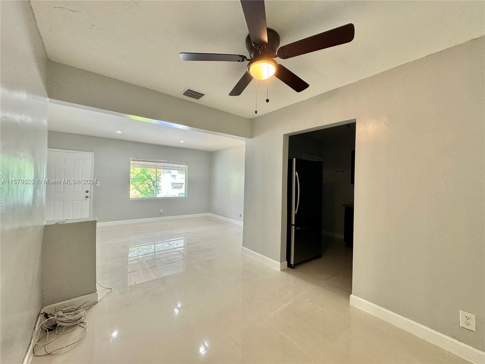 CRESTWOOD - Residential Lease