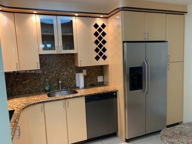 ARLEN HOUSE EAST CONDO - Residential Lease