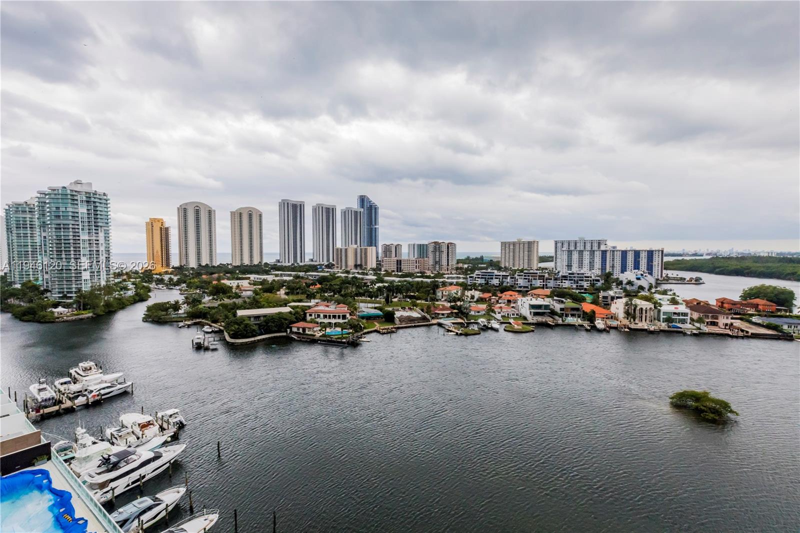 400 SUNNY ISLES CONDO WES - Residential