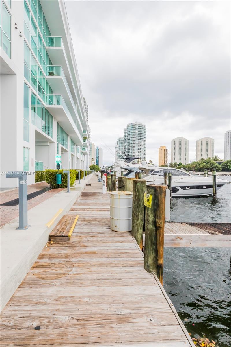 400 SUNNY ISLES CONDO WES - Residential