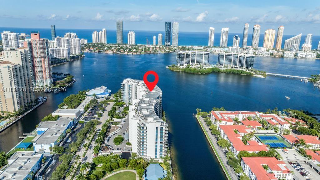ECHO CONDO - Residential