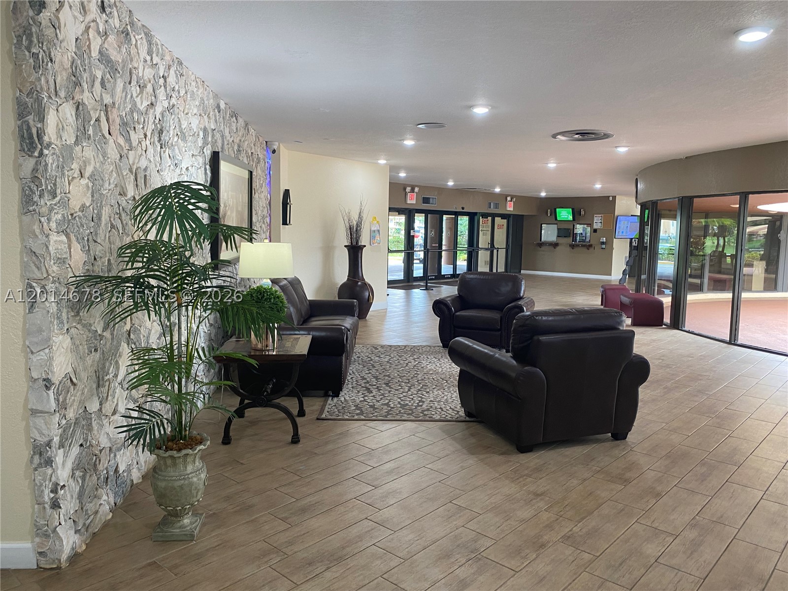 SUNRISE LAKES 150 CONDO - Residential