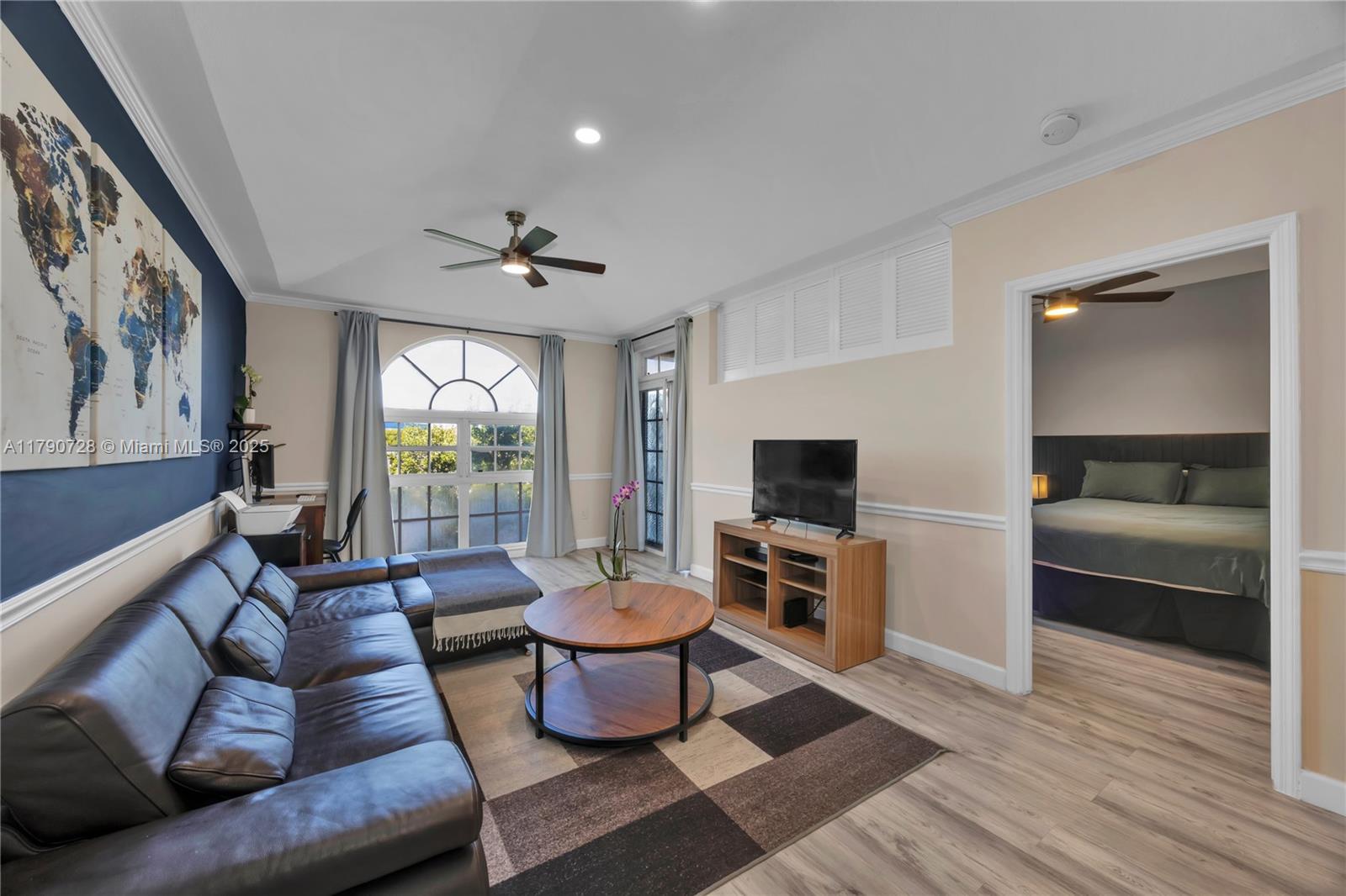UNIVERSITY INN CONDO - Residential Lease