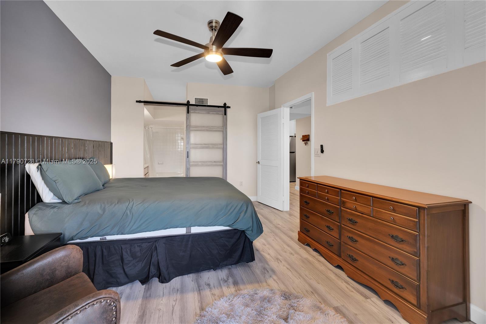 UNIVERSITY INN CONDO - Residential Lease