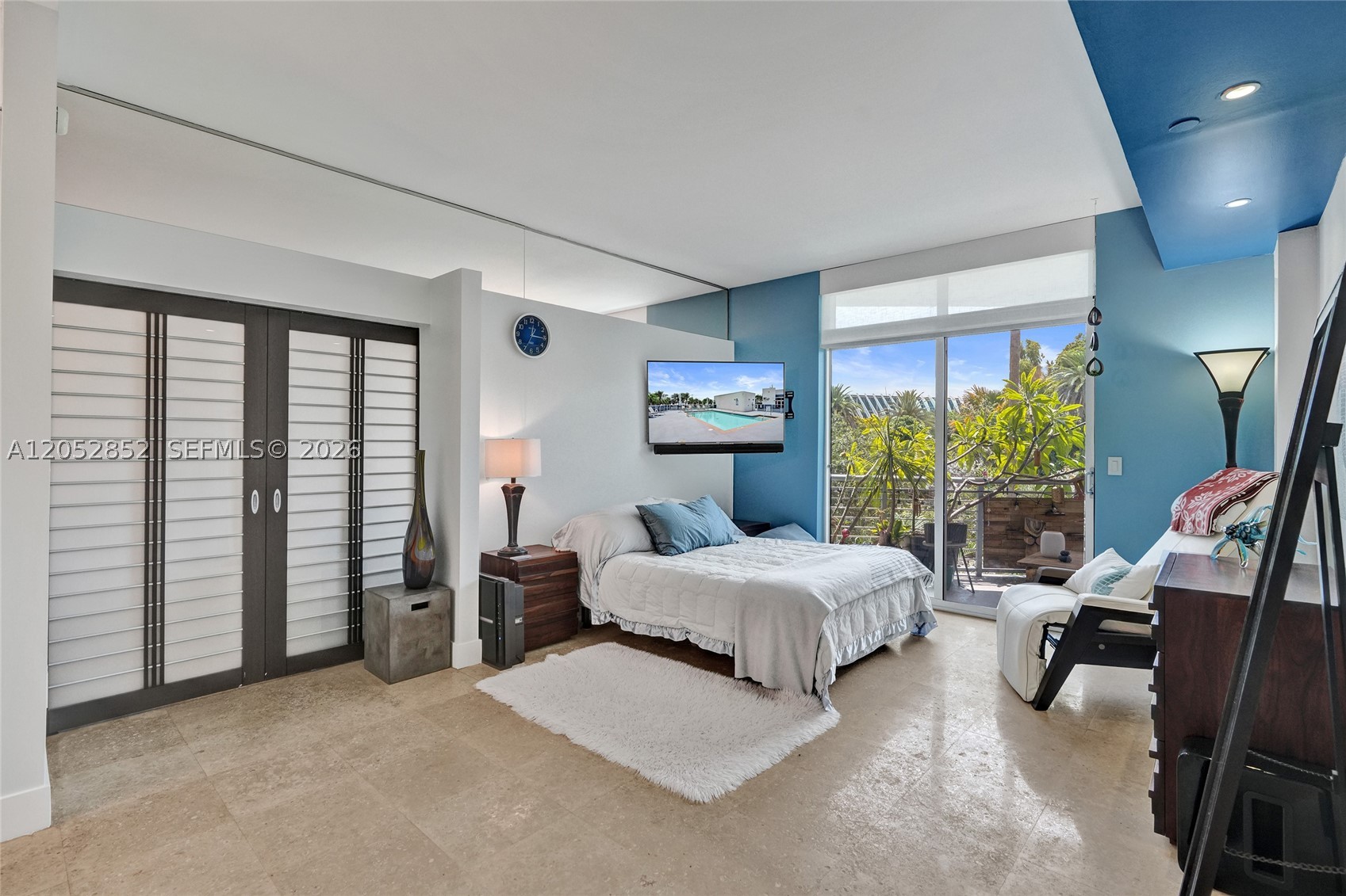 THE MERIDIAN CONDO - Residential