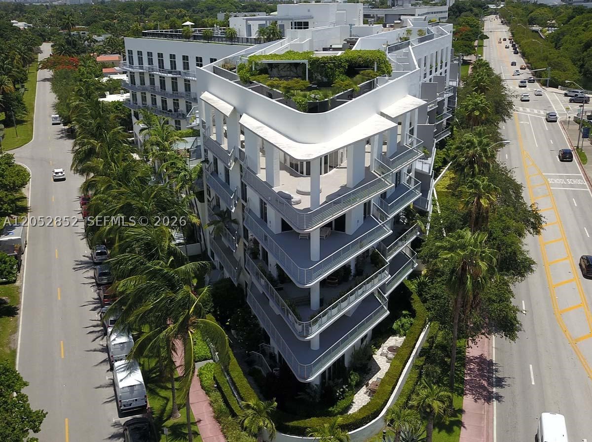 THE MERIDIAN CONDO - Residential