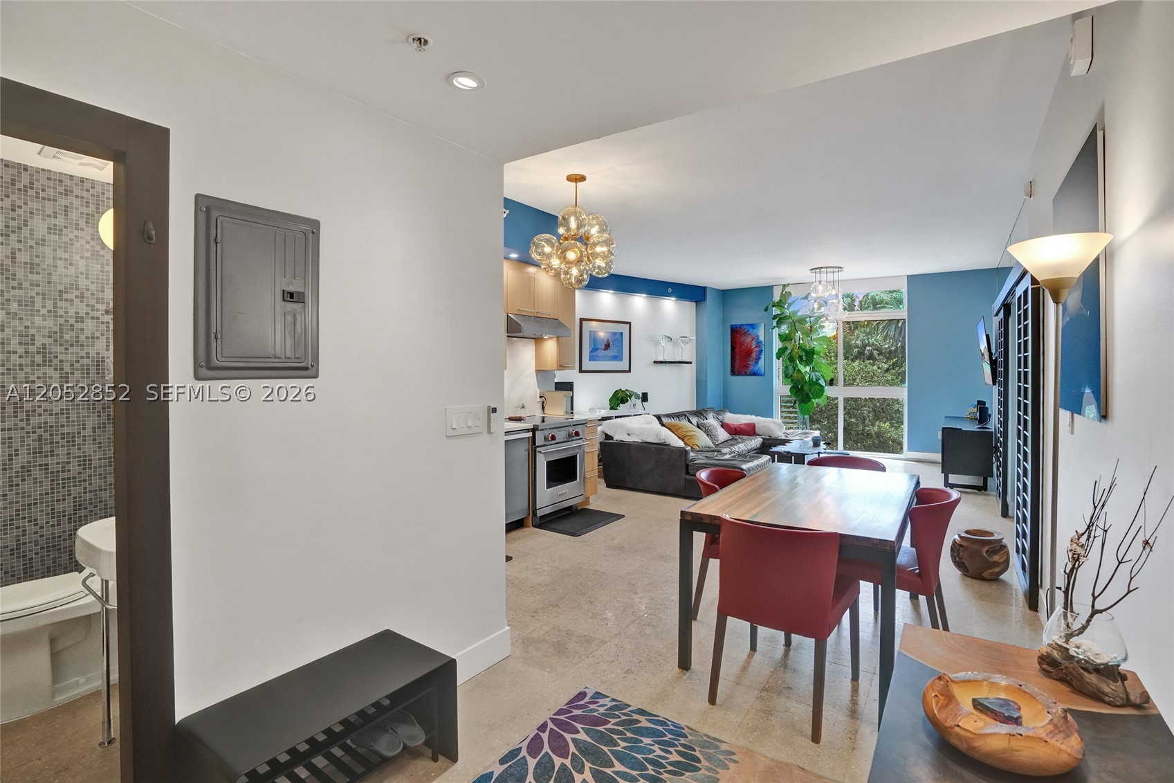 THE MERIDIAN CONDO - Residential