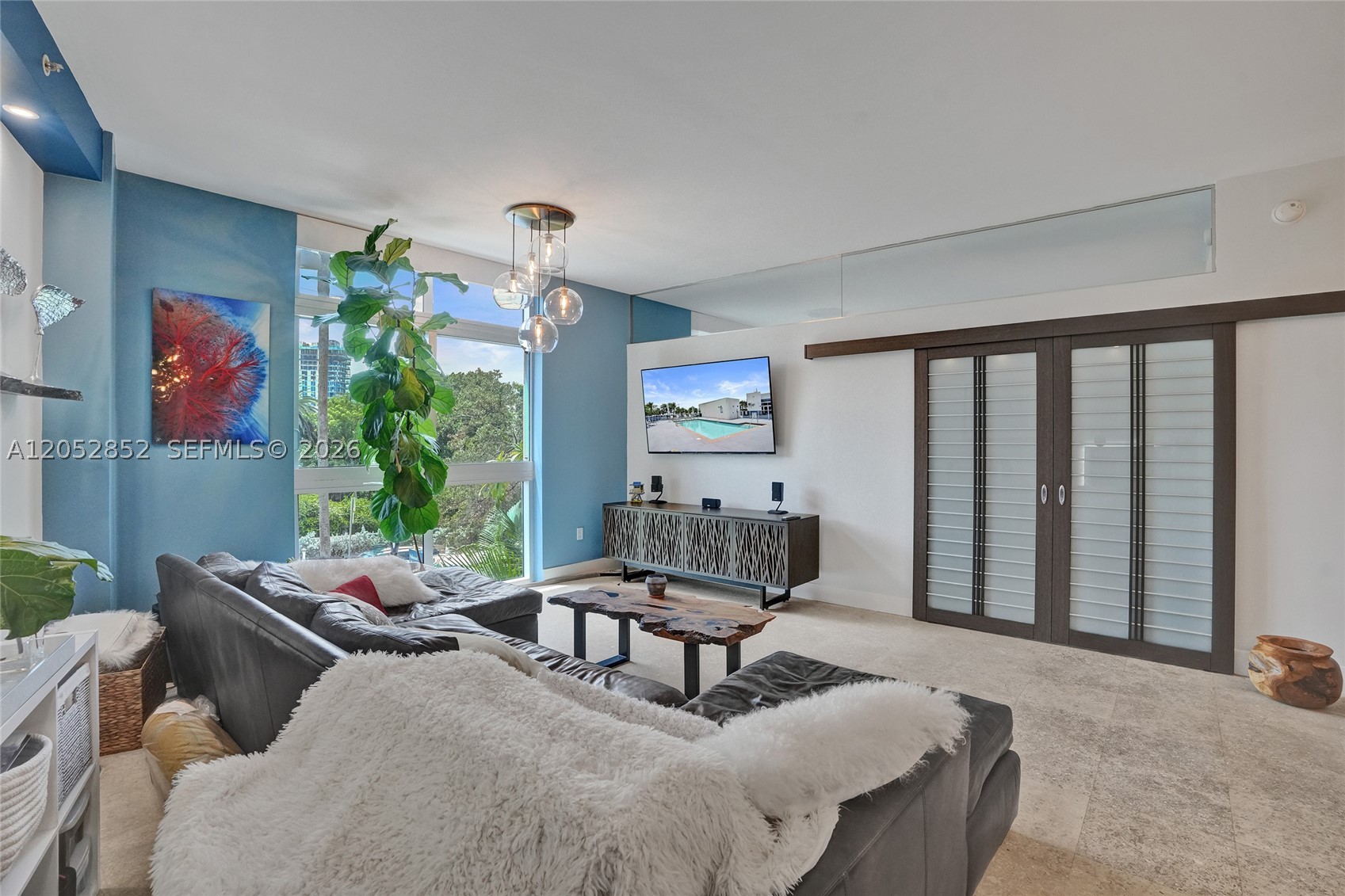 THE MERIDIAN CONDO - Residential