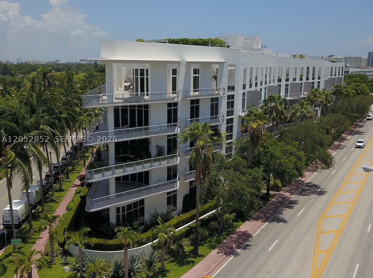 THE MERIDIAN CONDO - Residential