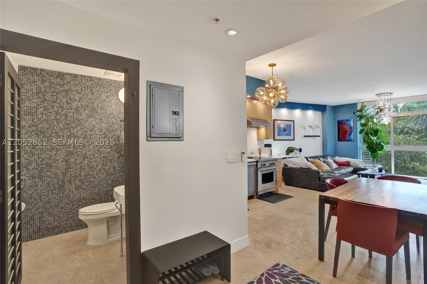 THE MERIDIAN CONDO - Residential