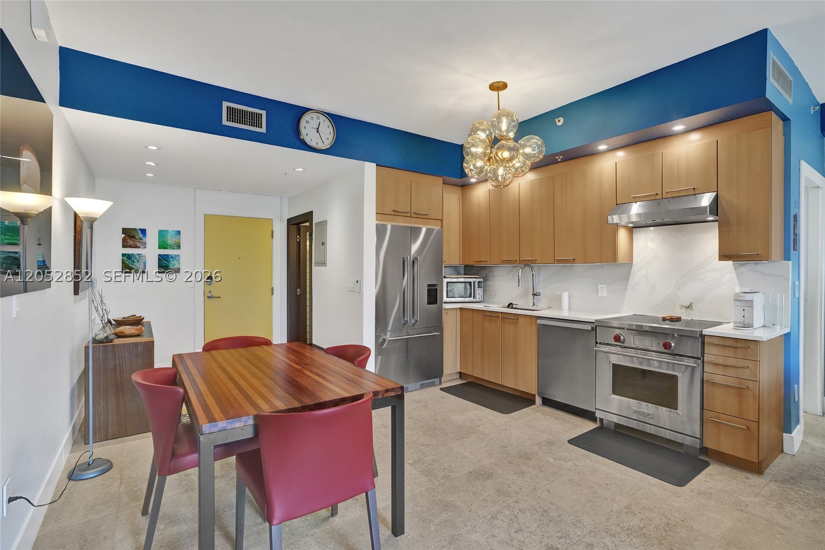 THE MERIDIAN CONDO - Residential