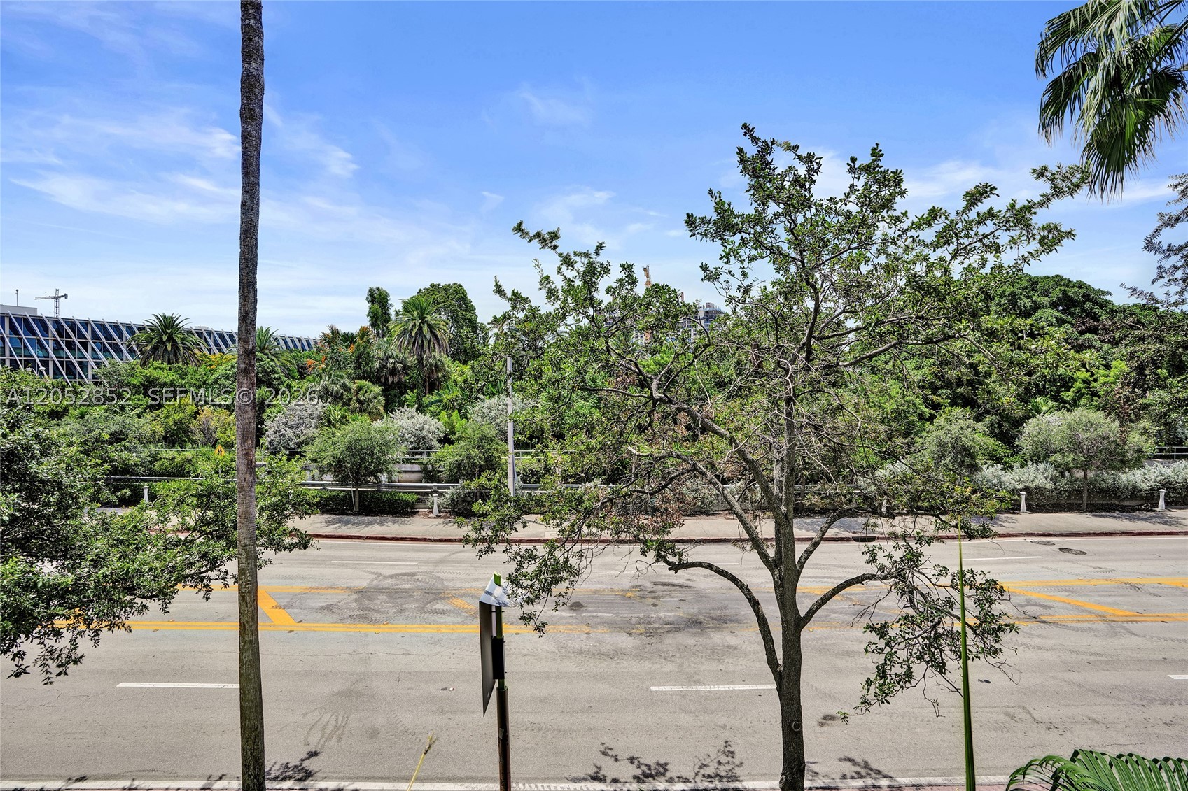 THE MERIDIAN CONDO - Residential
