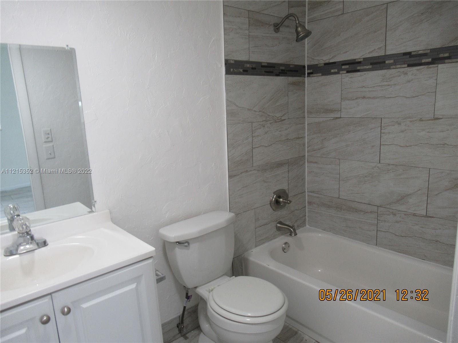SUNRISE LAKES 36 CONDO - Residential Lease