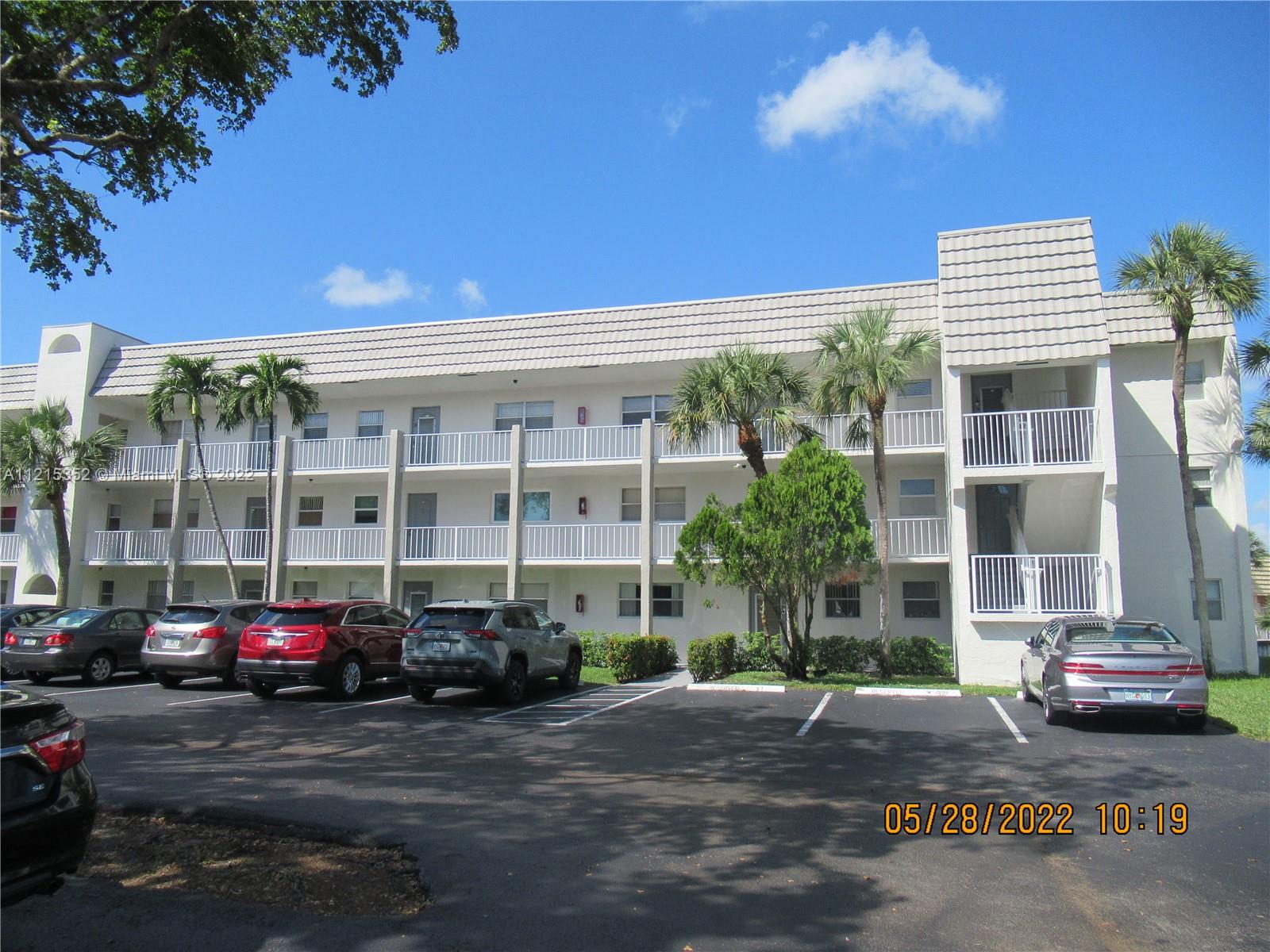 SUNRISE LAKES 36 CONDO - Residential Lease