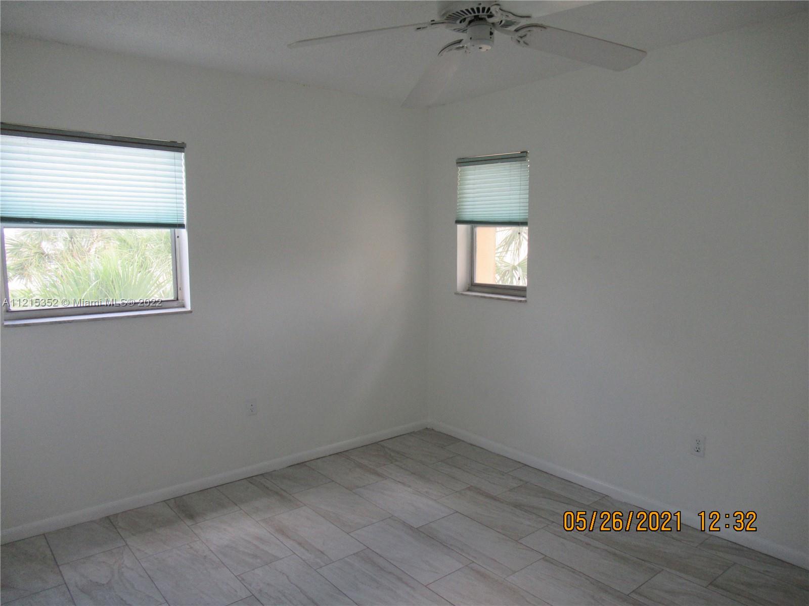 SUNRISE LAKES 36 CONDO - Residential Lease