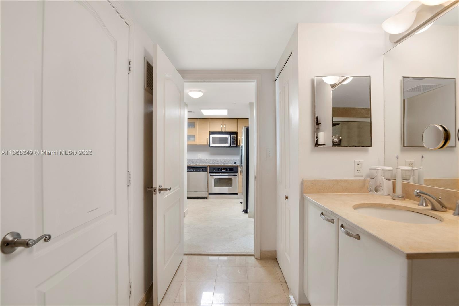 SKYLINE ON BRICKELL CONDO - Residential