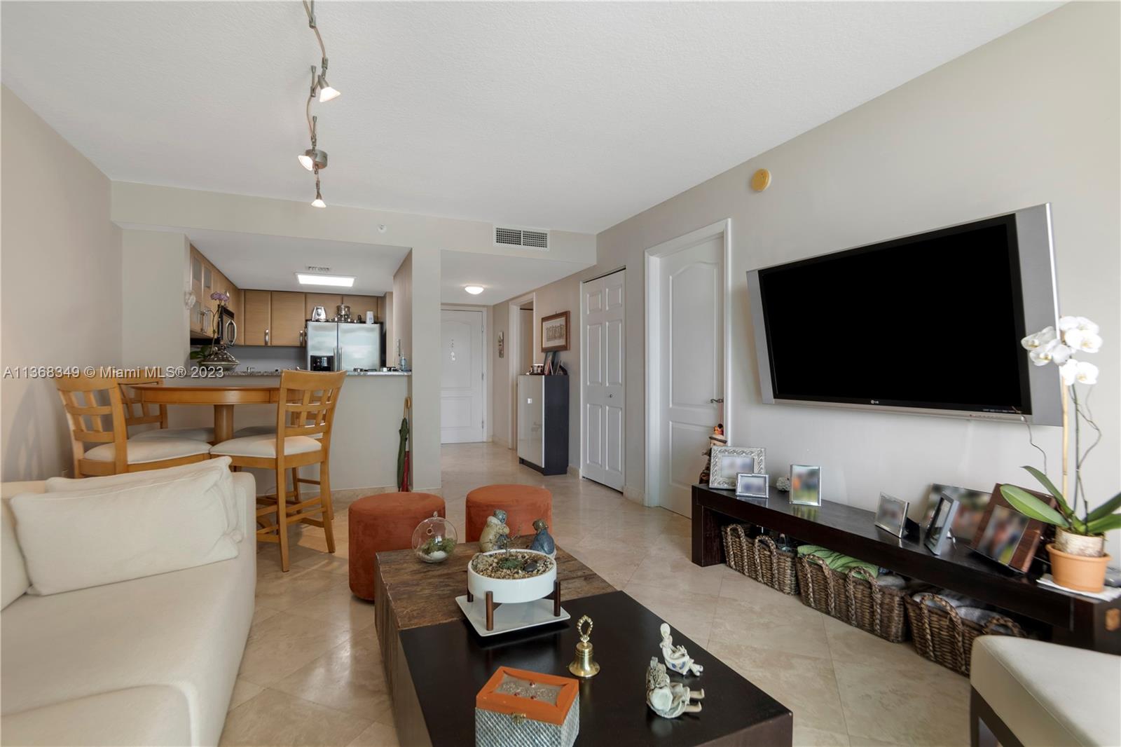 SKYLINE ON BRICKELL CONDO - Residential