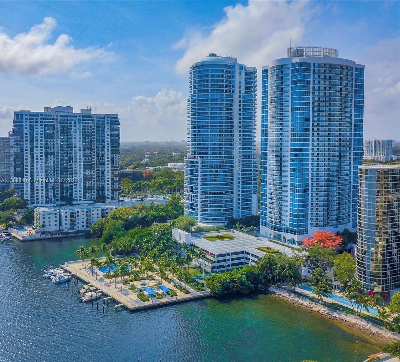 SKYLINE ON BRICKELL CONDO - Residential