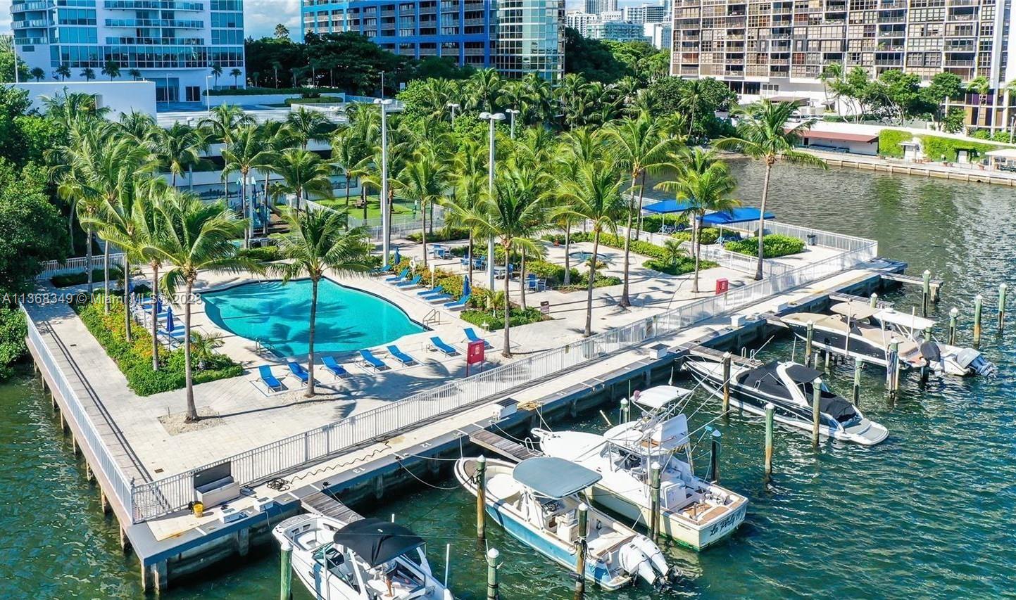 SKYLINE ON BRICKELL CONDO - Residential