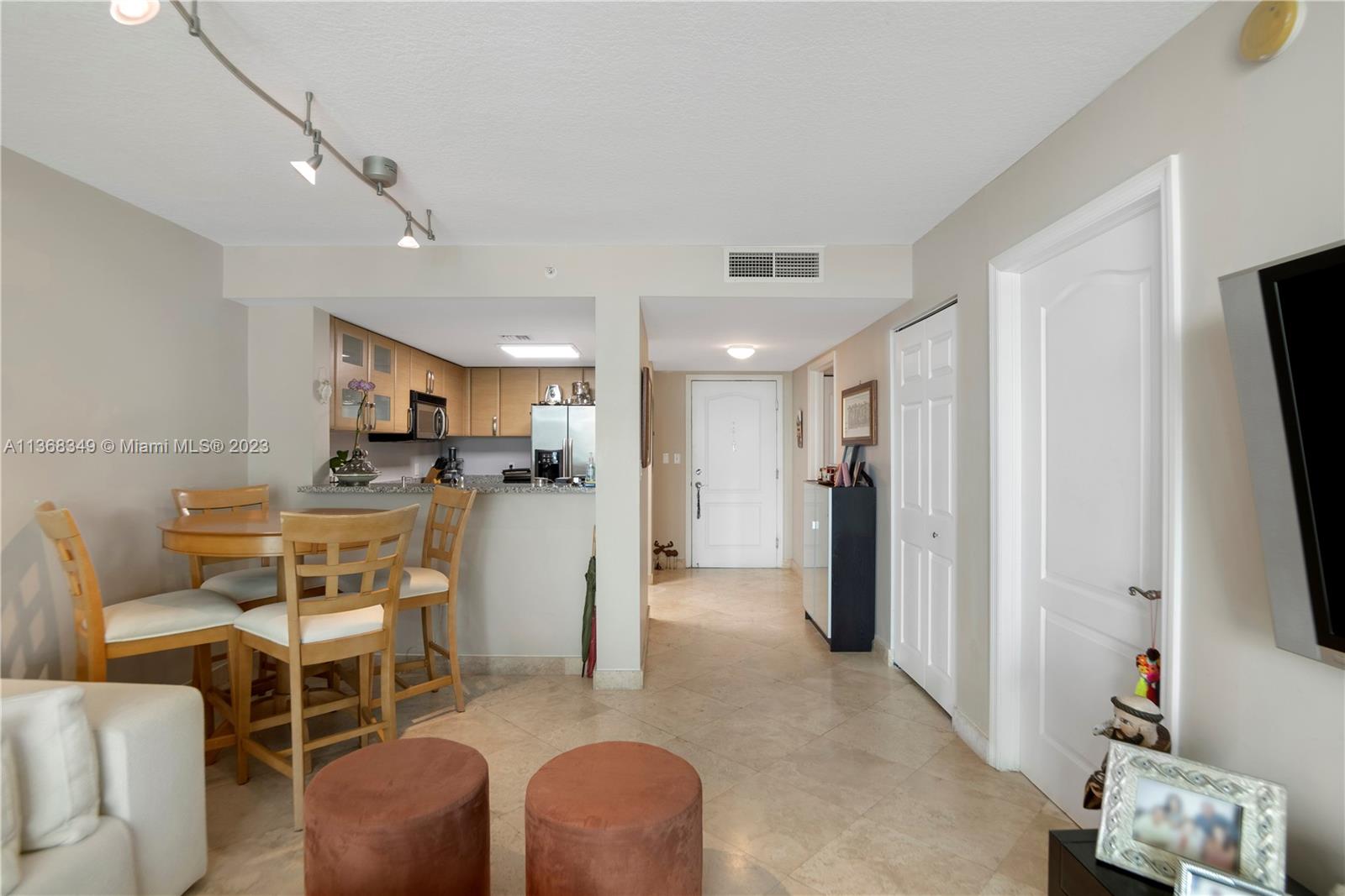 SKYLINE ON BRICKELL CONDO - Residential