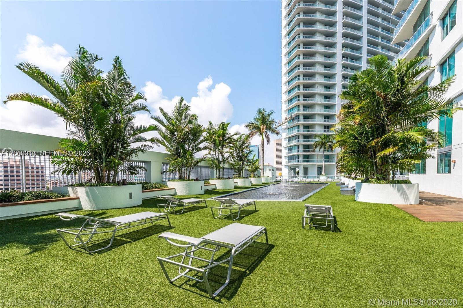 MINT CONDO - Residential
