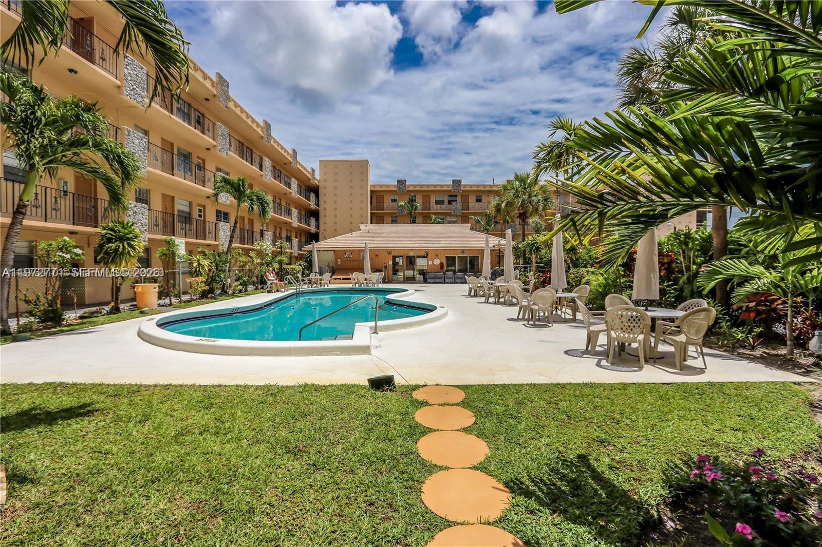 WARRENTON HOUSE CONDO - Residential