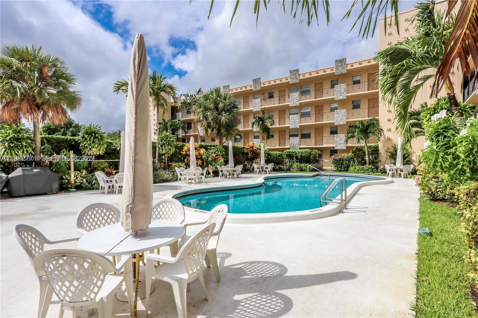 WARRENTON HOUSE CONDO - Residential