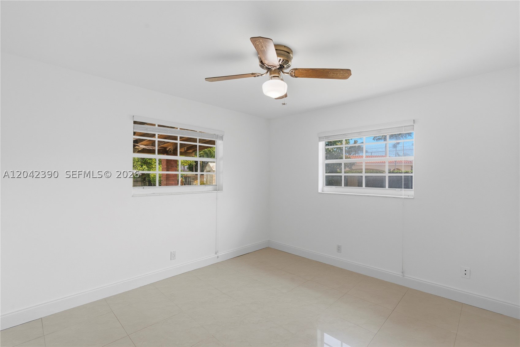 PALM SPRINGS LAKES 2ND AD - Residential