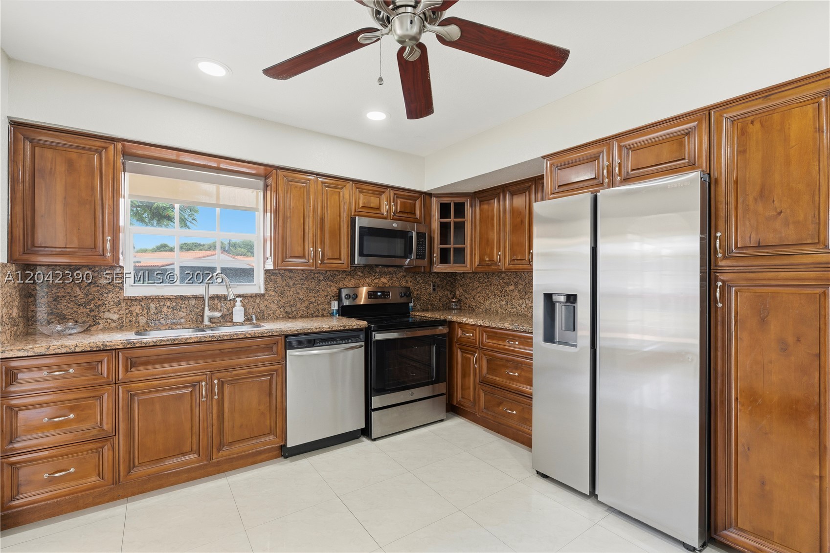 PALM SPRINGS LAKES 2ND AD - Residential