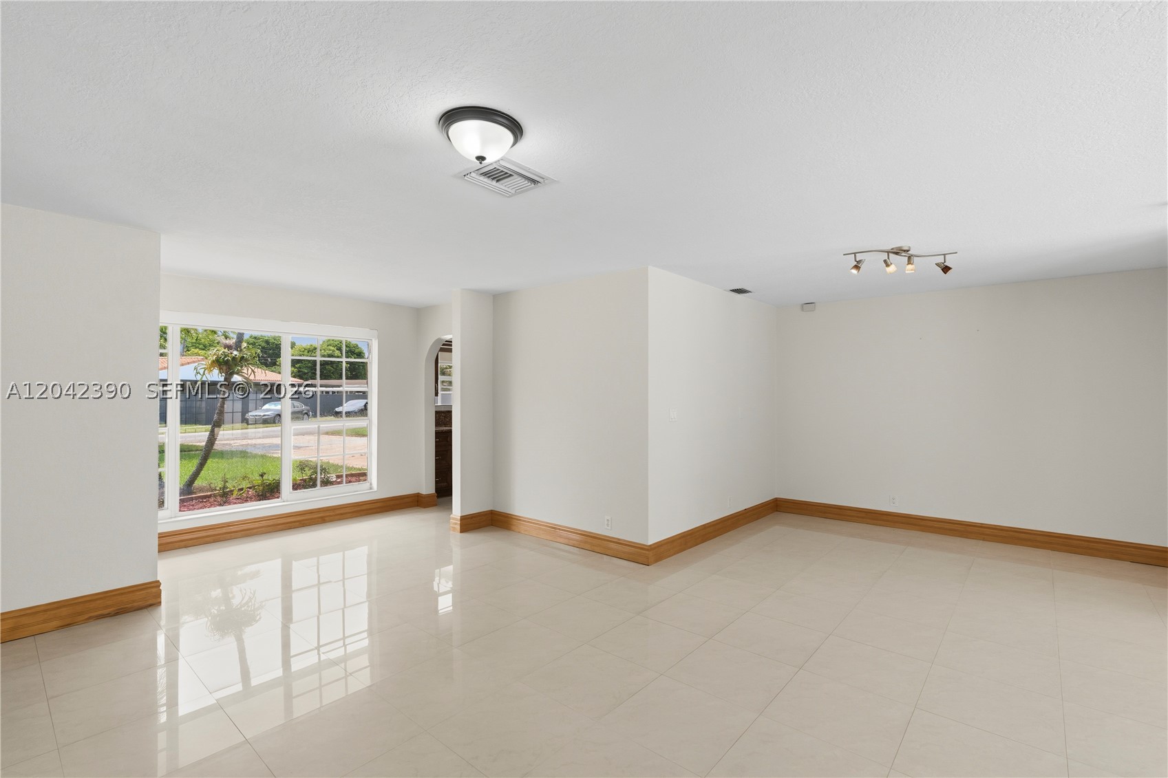PALM SPRINGS LAKES 2ND AD - Residential