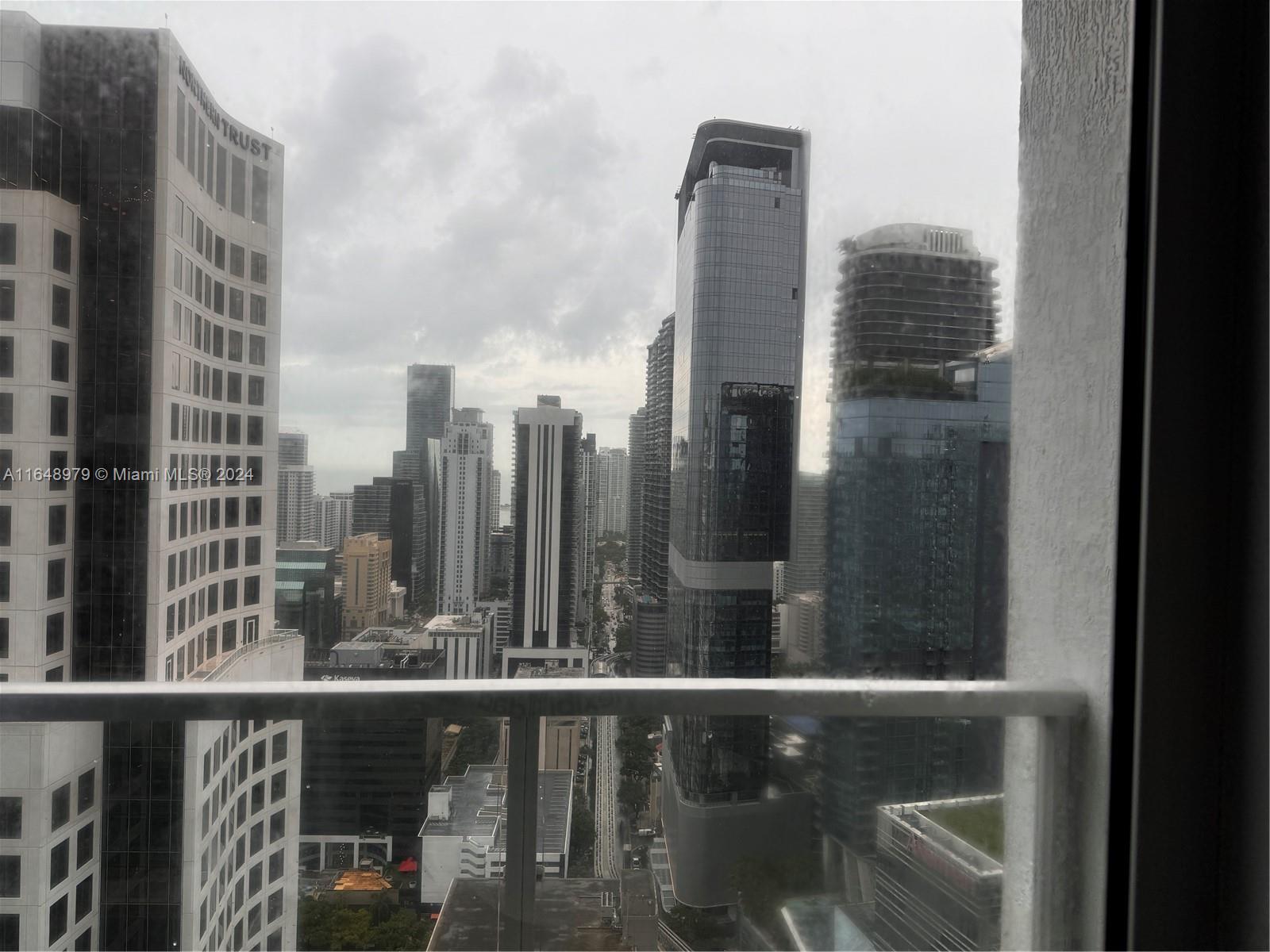 500 BRICKELL WEST CONDO - Residential Lease