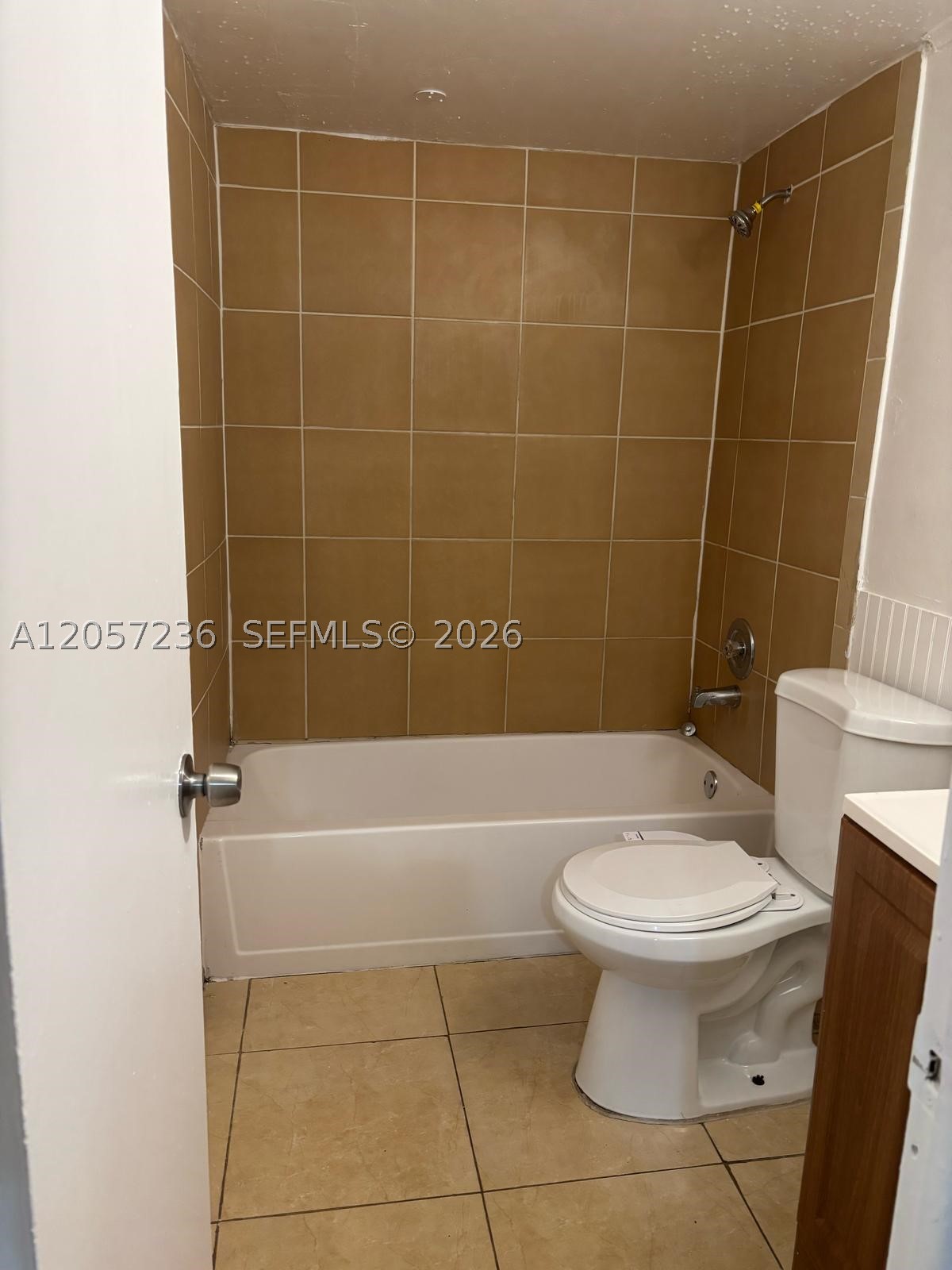 WESTLAND MANOR CONDO - Residential Lease