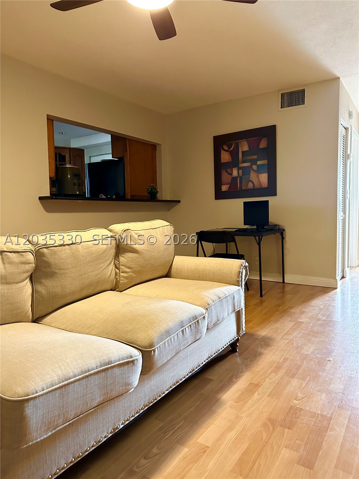 PALM VILLAGE CLUB CONDO - Residential Lease