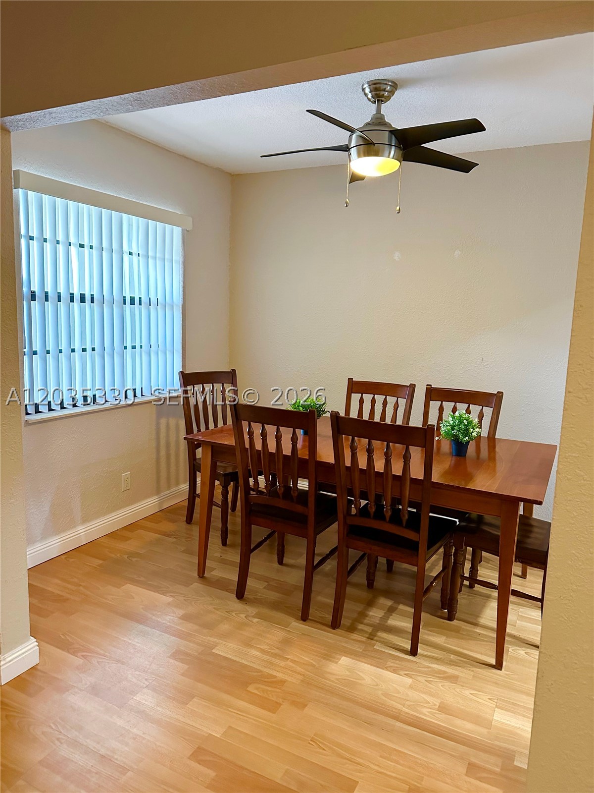 PALM VILLAGE CLUB CONDO - Residential Lease