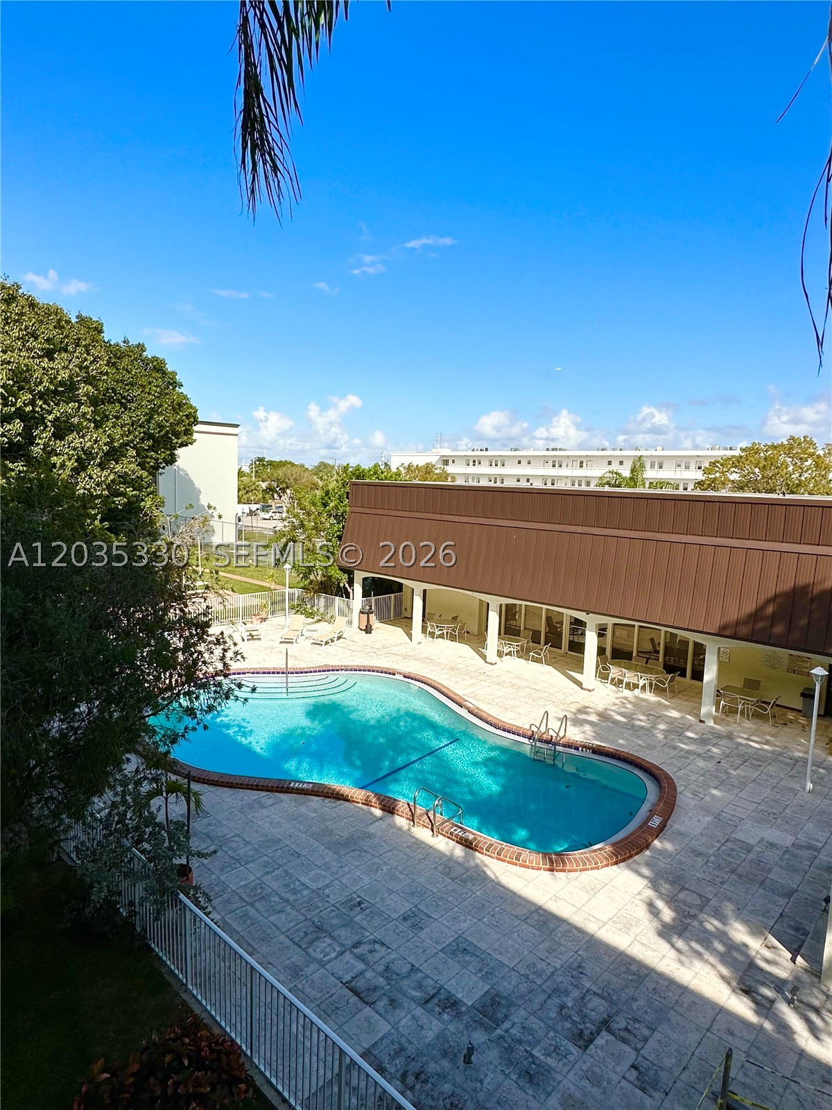 PALM VILLAGE CLUB CONDO - Residential Lease